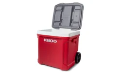 Koelbox Igloo Latitude 60 Roller Red 2021 20 Koelbox Igloo Latitude 60 Roller Red 2021 -MSR Winkel 00034749 o1