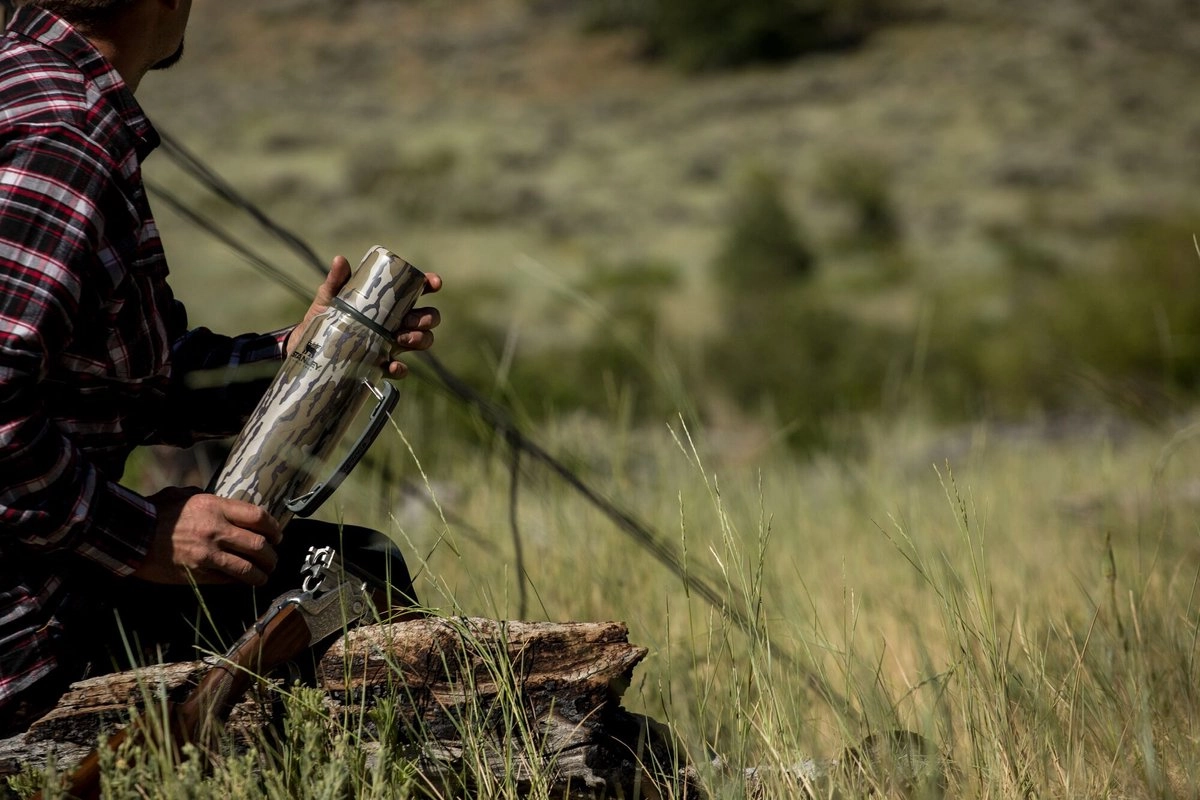 Thermosfles Stanley The Legendary Classic Bottle Bottomland Mossy Oak 1L 6 Thermosfles Stanley The Legendary Classic Bottle Bottomland Mossy Oak 1L - Afbeelding 4