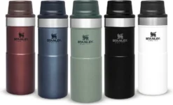 Thermosbeker Stanley The Trigger Action Travel Mug Matte Black Pebble 0,35L -MSR Winkel 6 1200x732 1