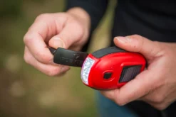 Zaklamp Rubytec Kao XL Swing Solar Red -MSR Winkel 6 6 8